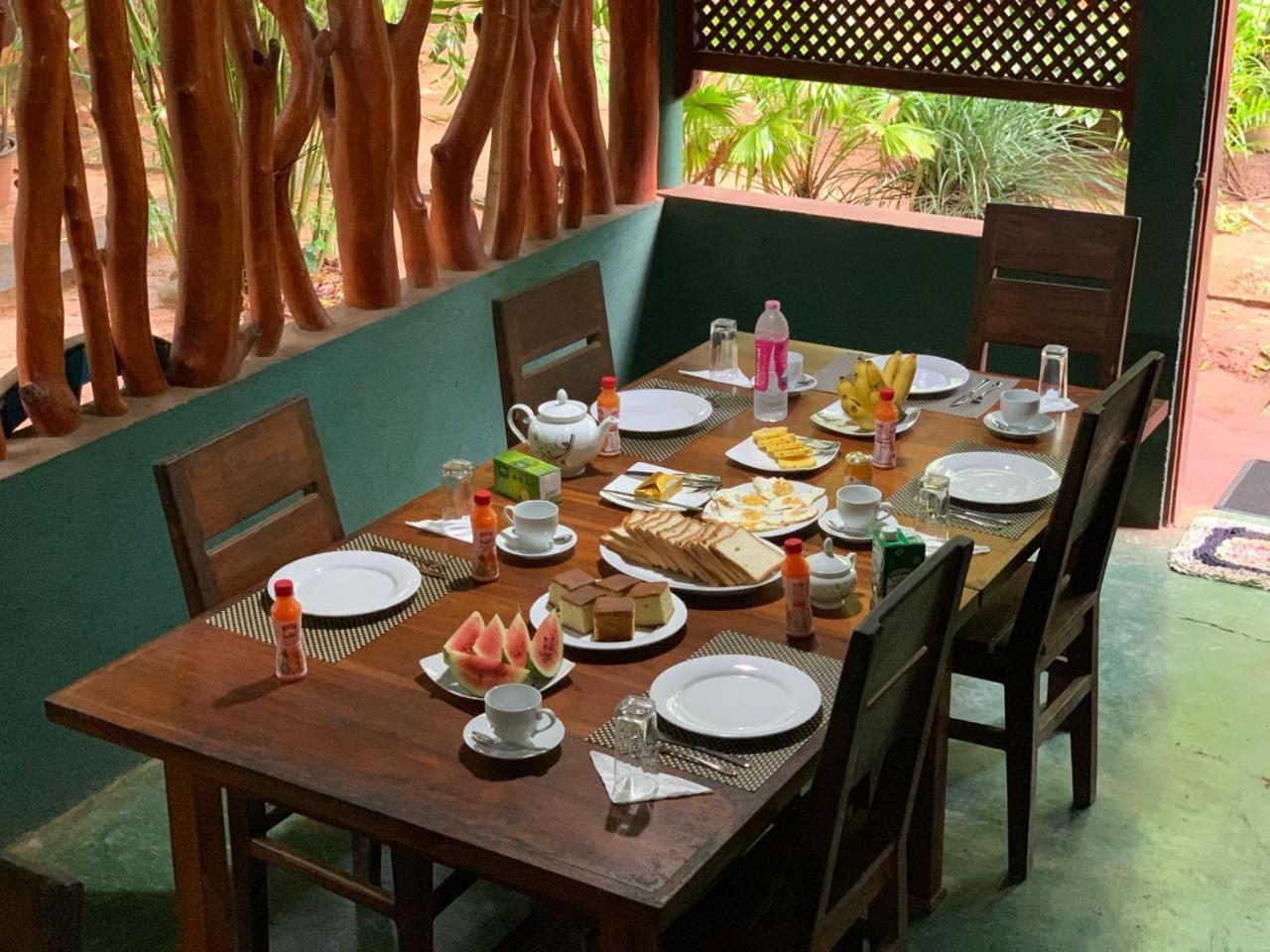 Walawa Blue Sapphire Hotel Udawalawe Exterior photo