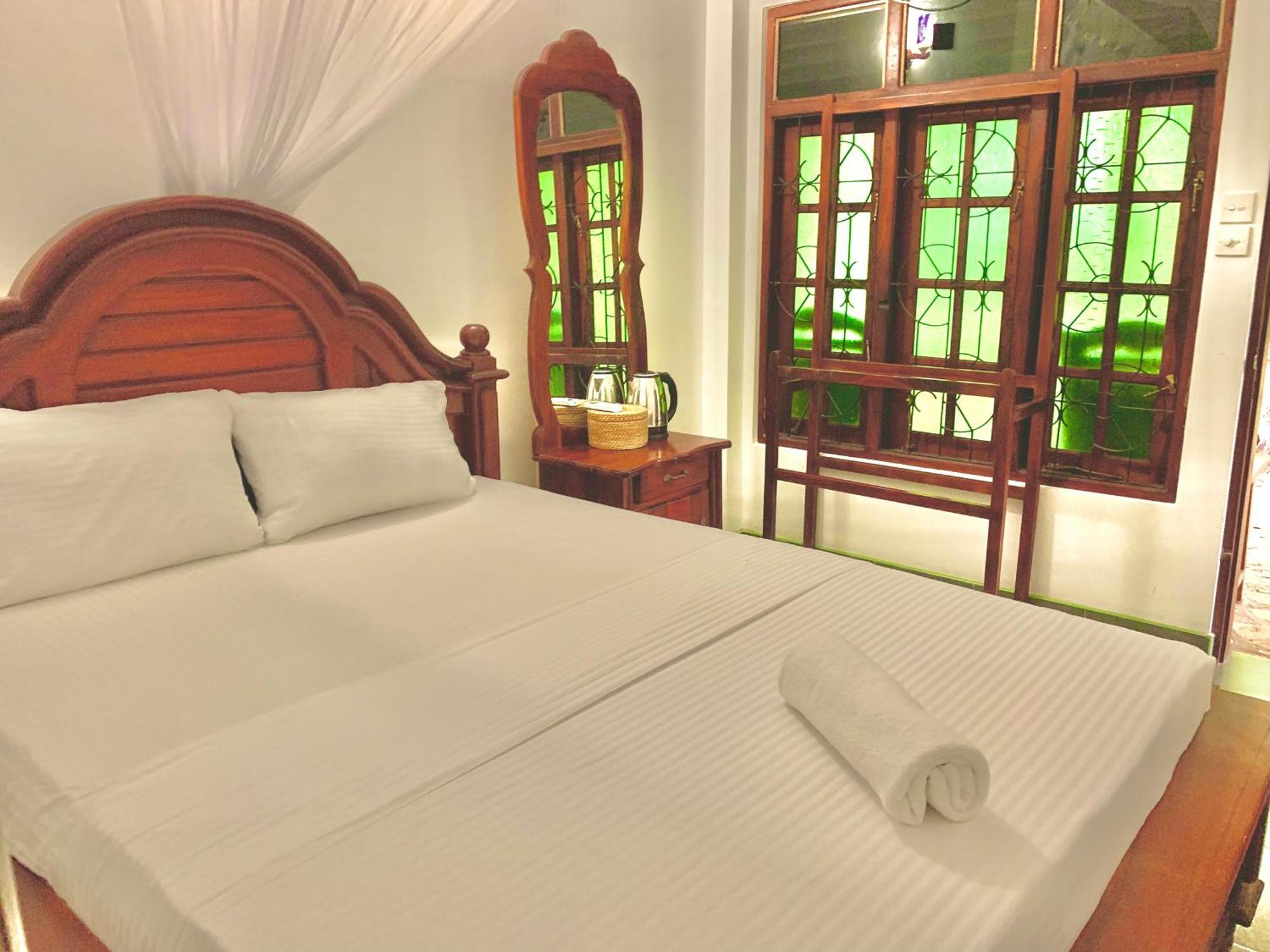 Walawa Blue Sapphire Hotel Udawalawe Exterior photo