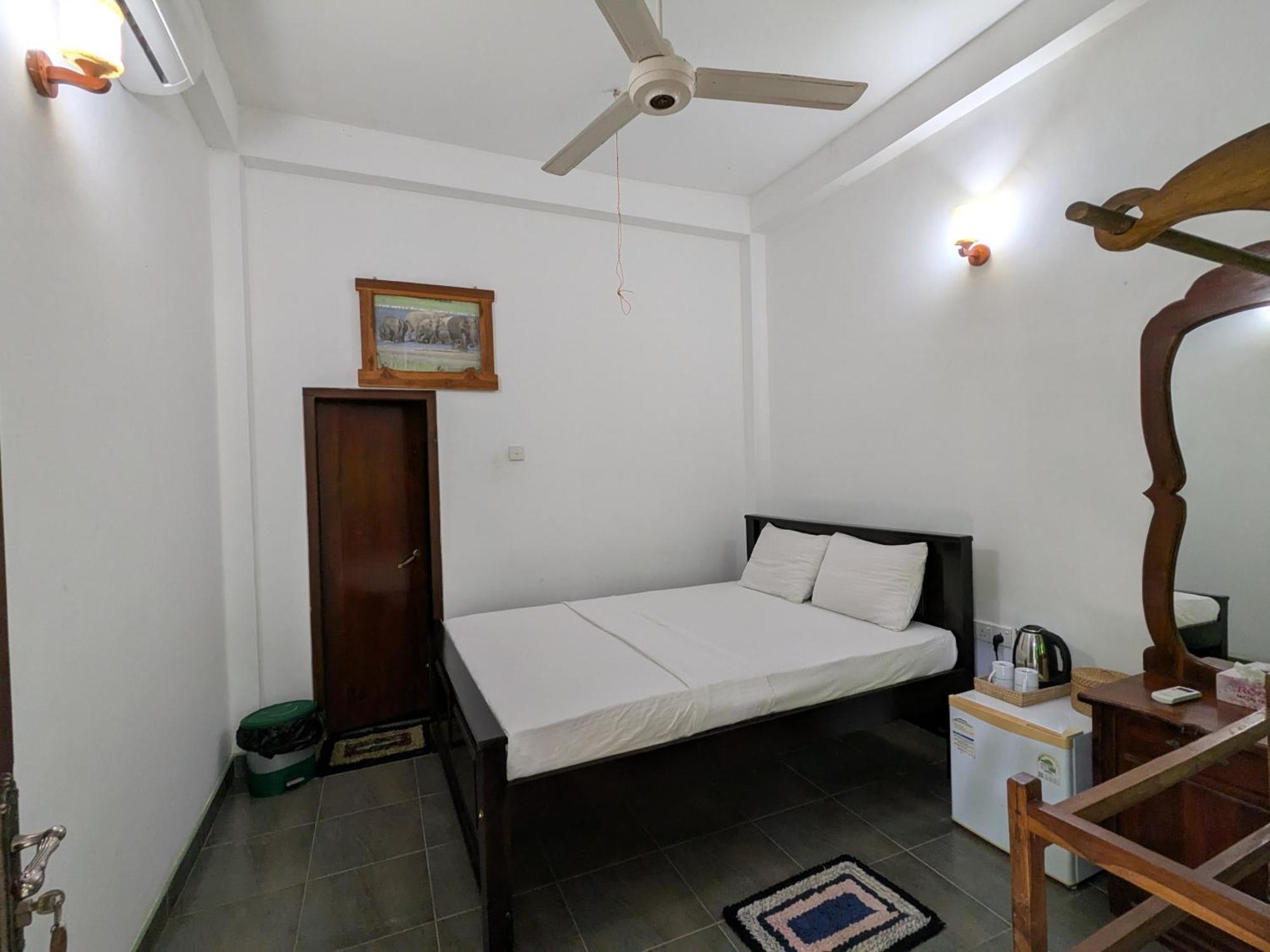 Walawa Blue Sapphire Hotel Udawalawe Exterior photo