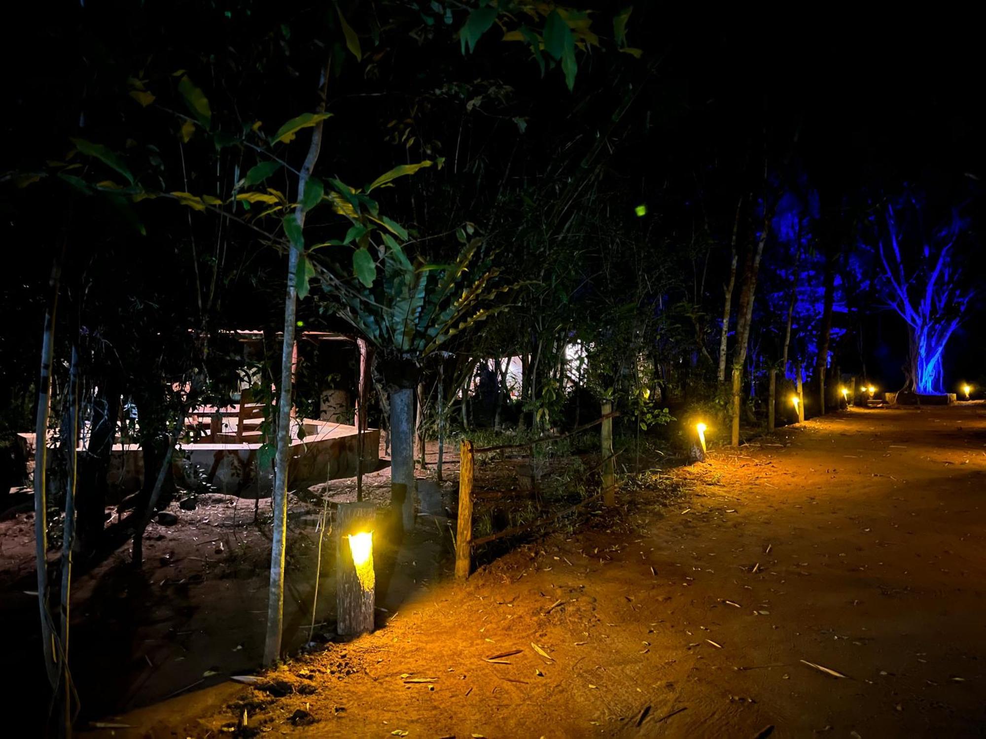 Walawa Blue Sapphire Hotel Udawalawe Exterior photo